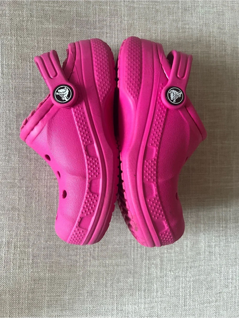 CROCS Kids Hot Pink Plush-Lined Clogs, kids/girls 10, playground outdoors